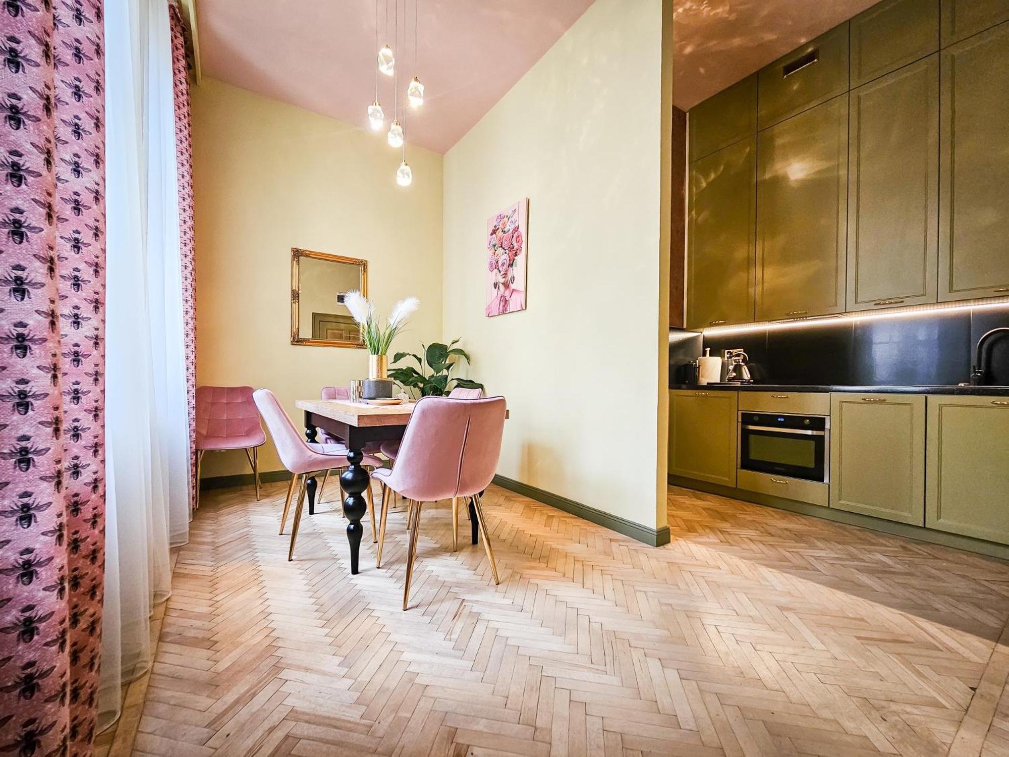 Butik Apartamenty Old Town Torun - Parking ภายนอก รูปภาพ