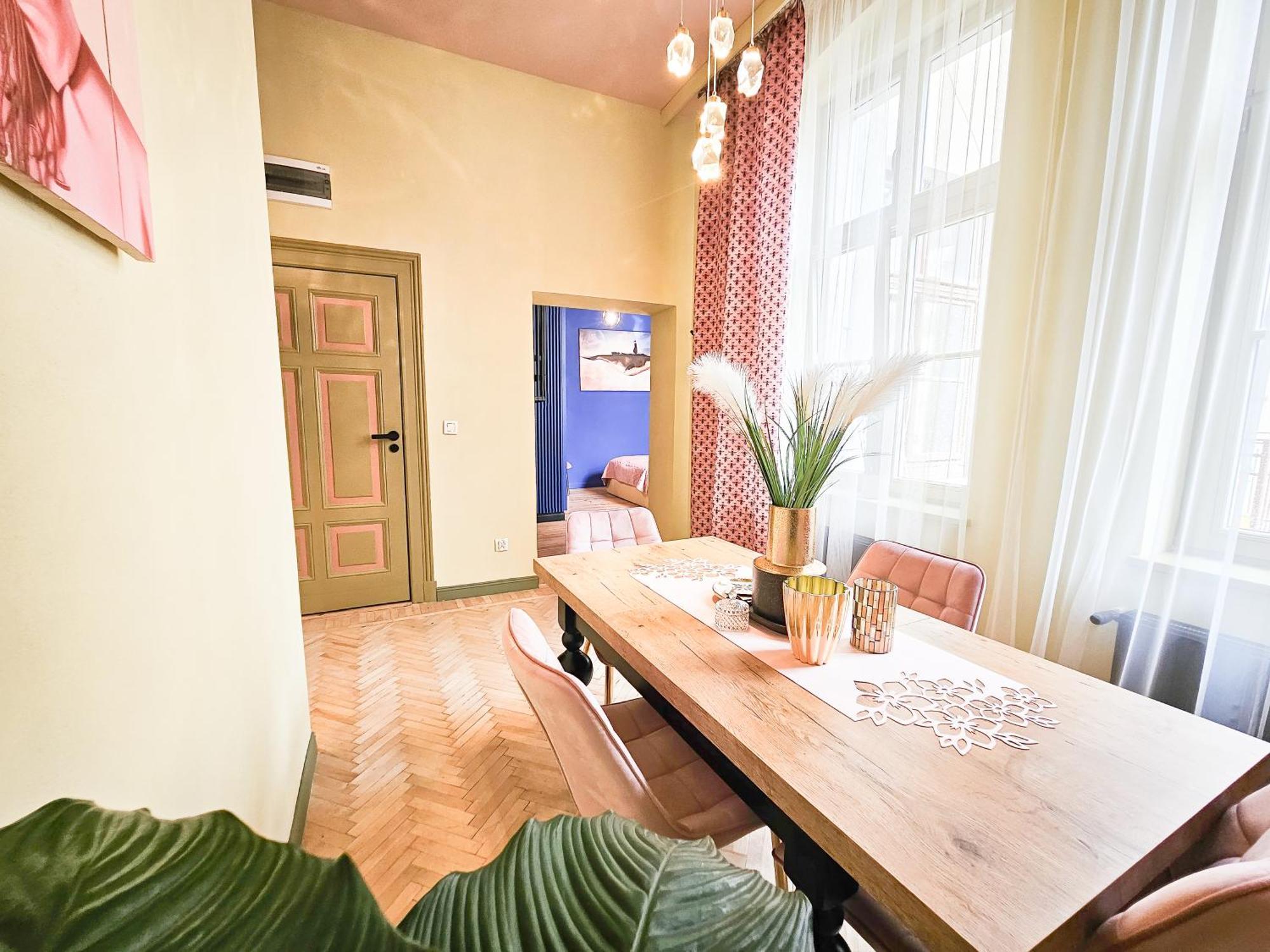 Butik Apartamenty Old Town Torun - Parking ภายนอก รูปภาพ